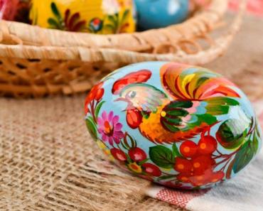 Cómo hacer un huevo de Pascua para jardín de infantes.